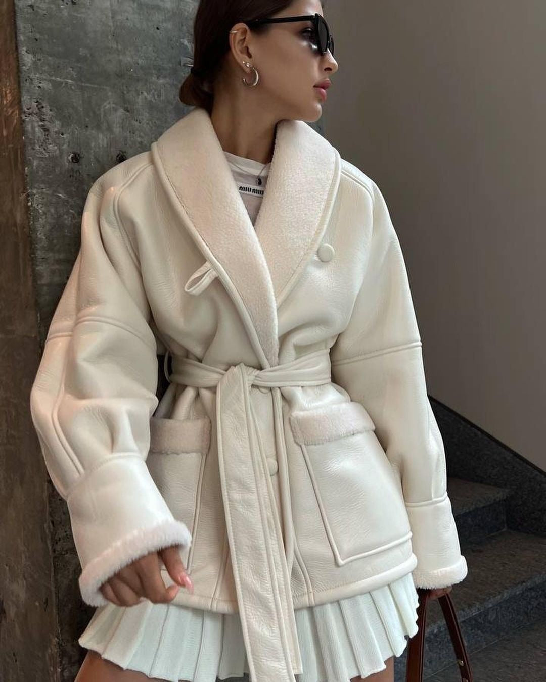 Manteau d'épissage à manches longues en cuir pour femmes